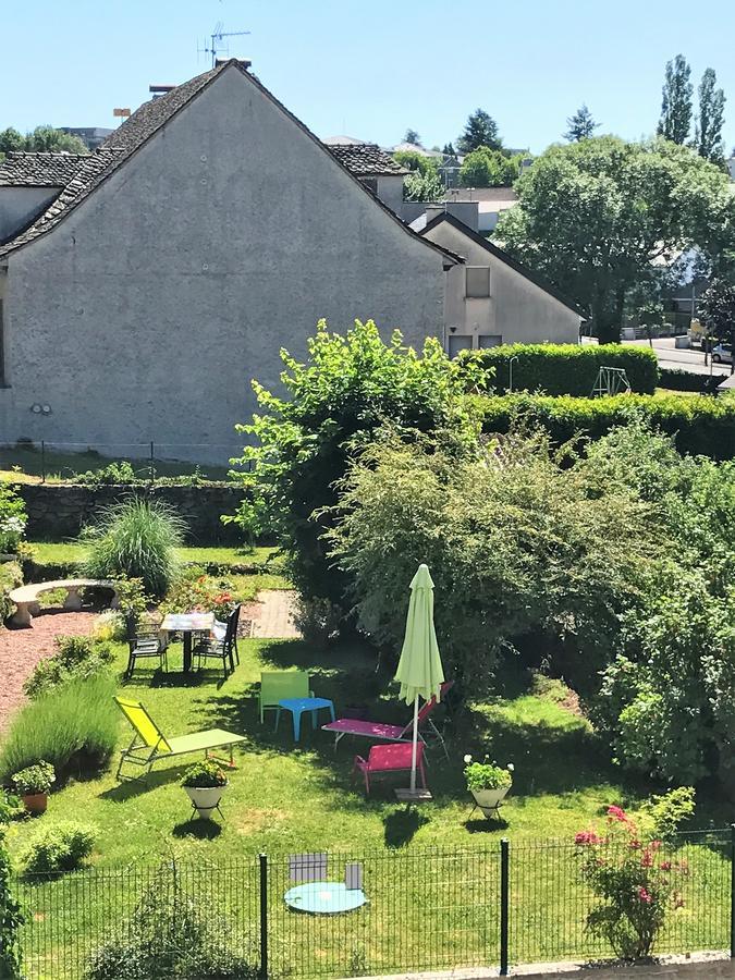 Auv'Hotel Mauriac  Eksteriør bilde