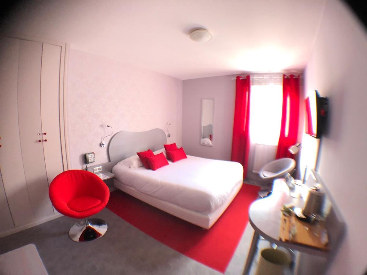 Auv'Hotel Mauriac  Eksteriør bilde